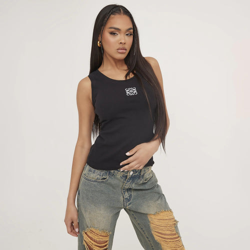 Casual women's racerback tank top, fitted design, perfect sleeveless top for summer days & layering.