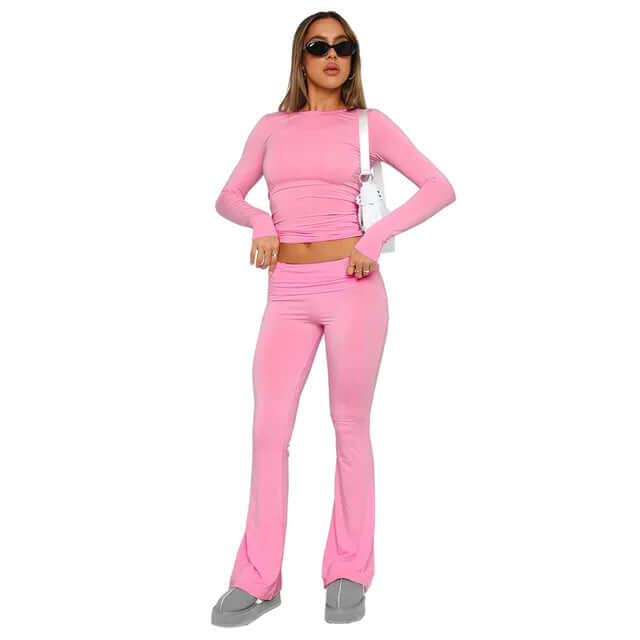 Chic women's flared trousers, blending comfortable stretch with a sophisticated everyday look.