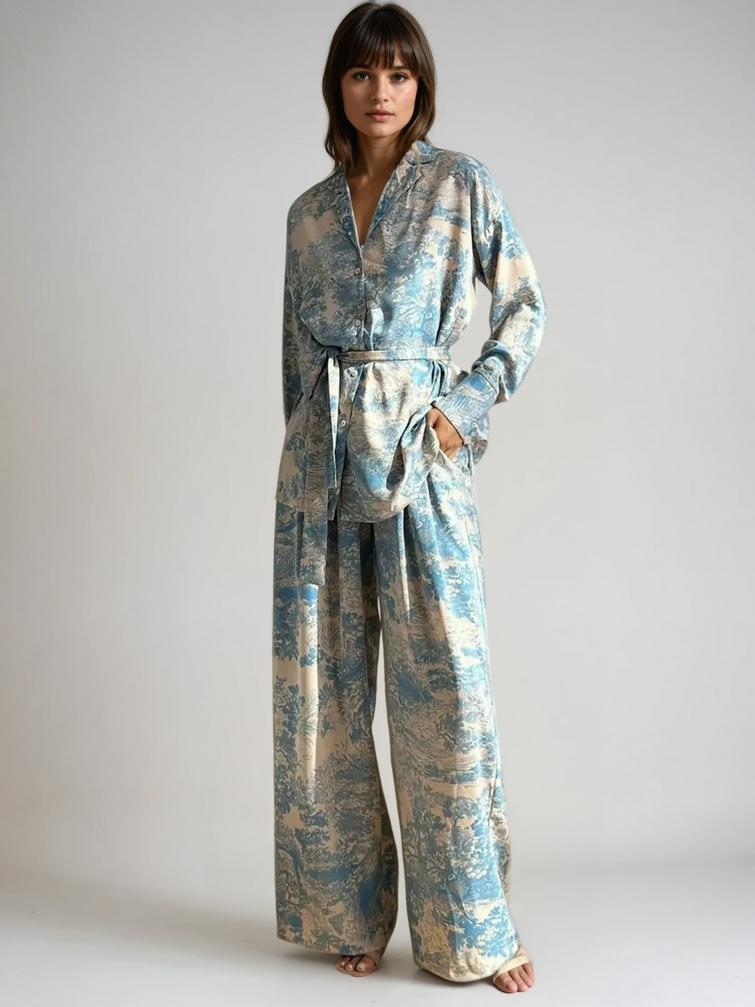 Women's floral print relaxed fit co-ord set, a comfortable two-piece matching outfit for summer.