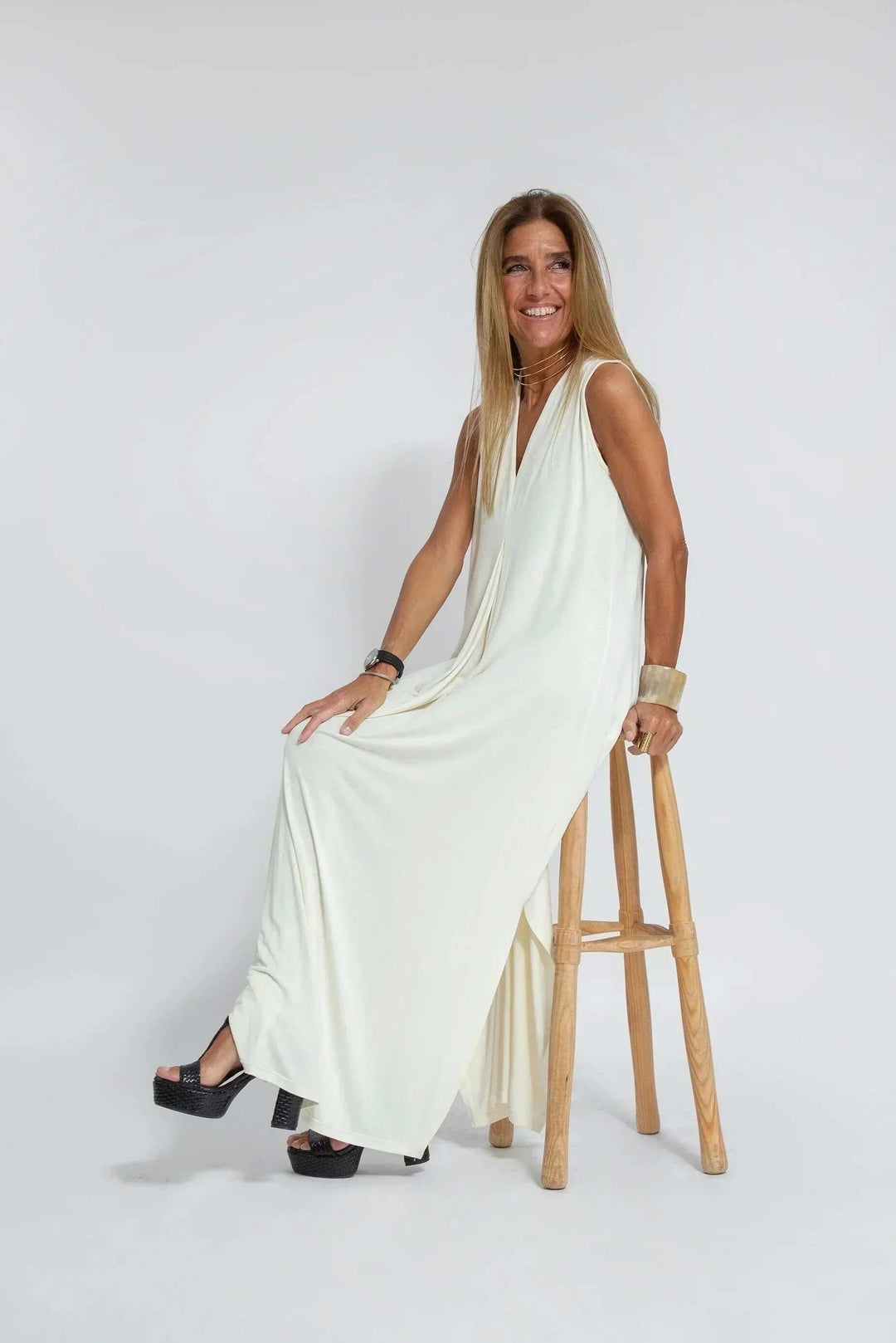 Women's comfortable flowy maxi dress and cardigan. Effortless spring/summer two-piece apparel.