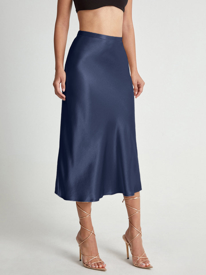 Versatile women's flowy midi skirt with effortless elegance, ideal for formal events or modern classic style.