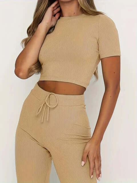 Versatile wide leg pants for women. Perfect for casual or dressed-up looks.