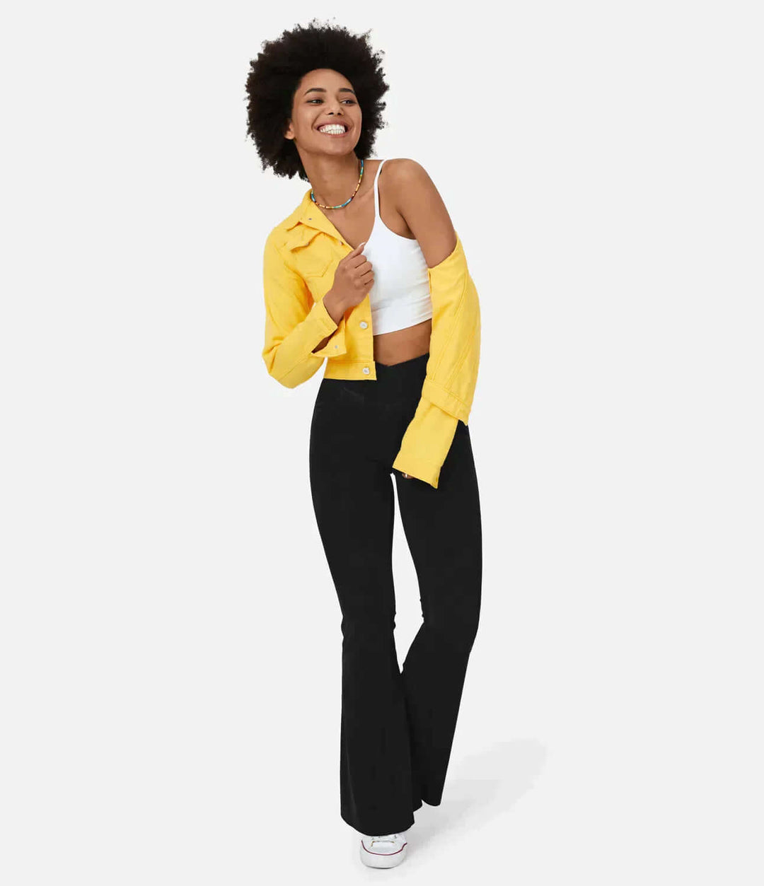 Trendy women's high-waisted elastic flared jeans, stretch denim for a comfortable retro vibe.