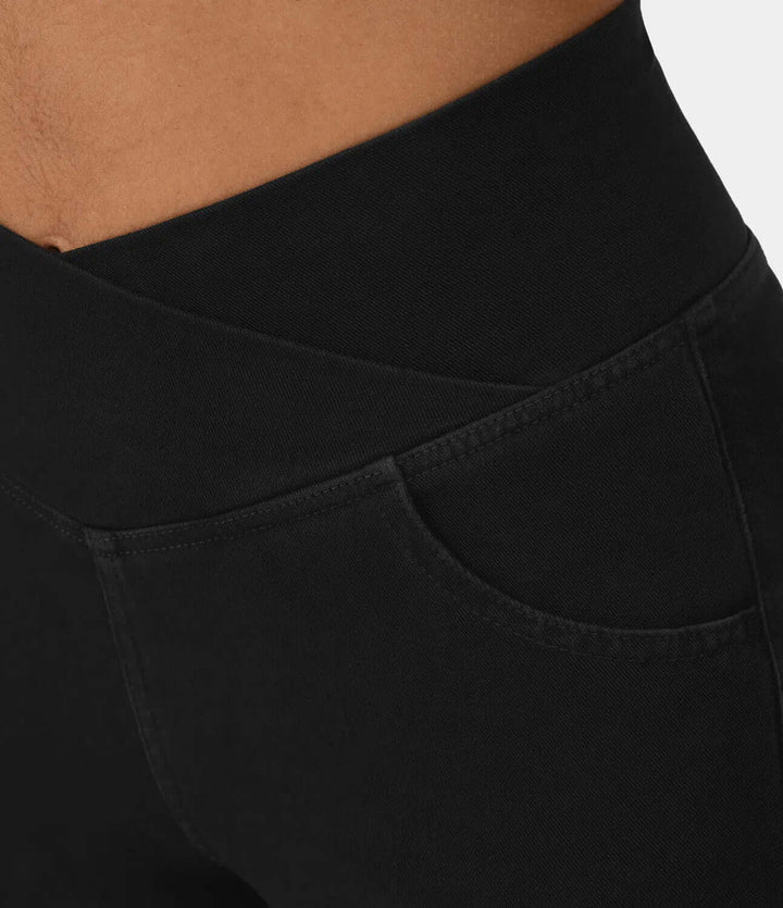 Casual women's high-waisted elastic flared jeans, durable stretch denim for everyday style.