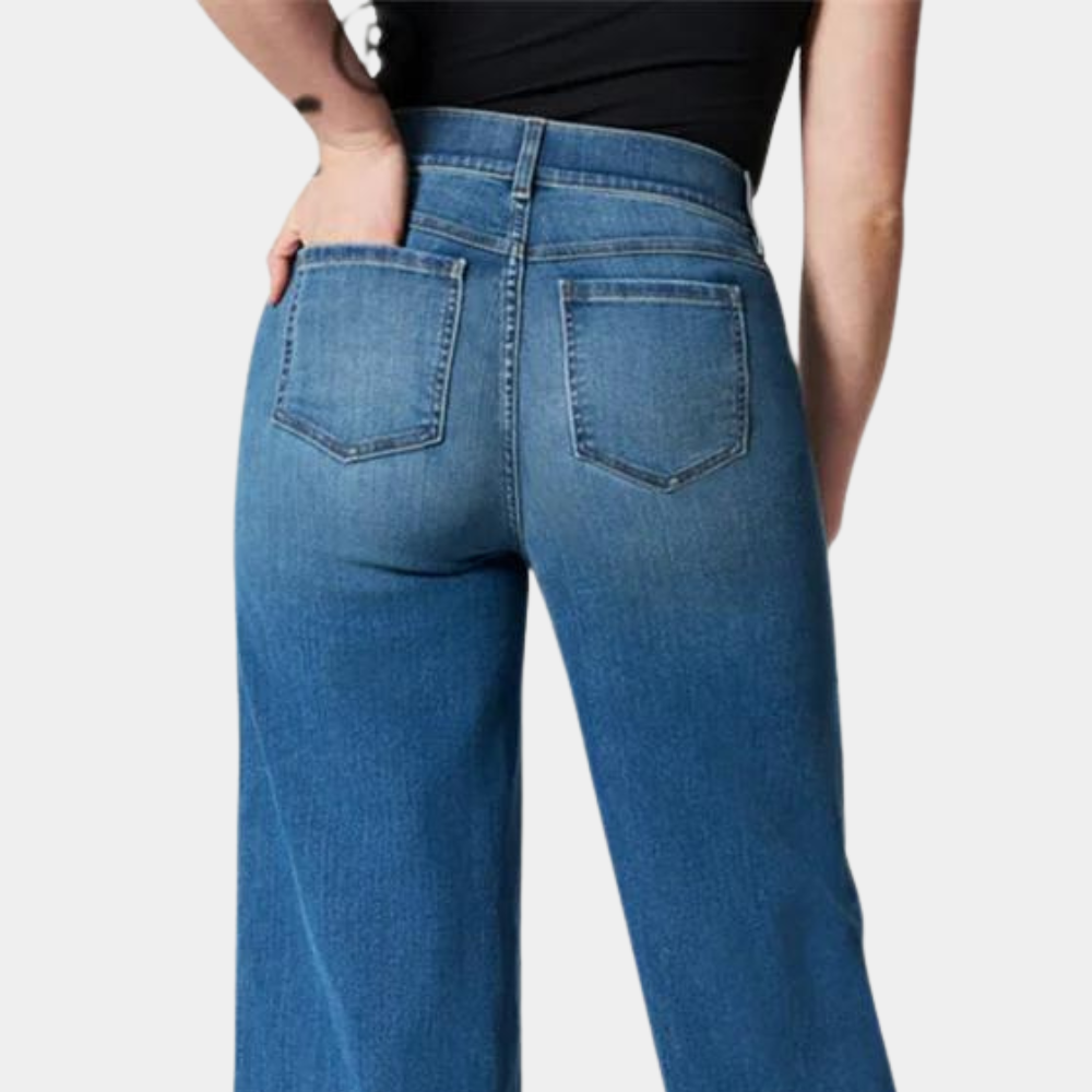 Comfortable high waisted wide leg jeans for women, ideal for effortless style and a modern casual look.