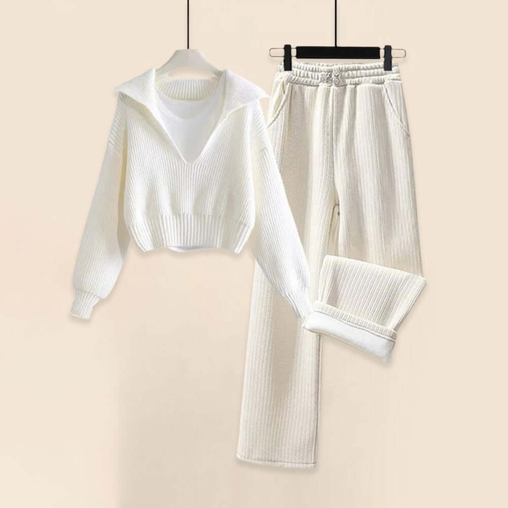 Women's knitted lounge set in soft fabric, a two-piece for ultimate cozy comfort & relaxation at home.