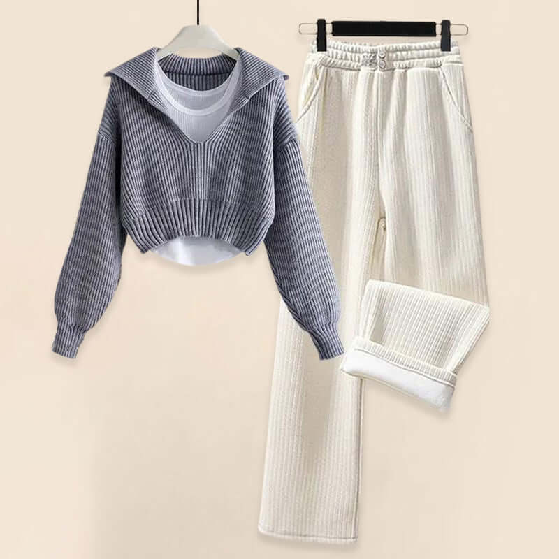 Warm brown knitted lounge set for women, a comfy two-piece. Ideal leisurewear for relaxation & stylish comfort.