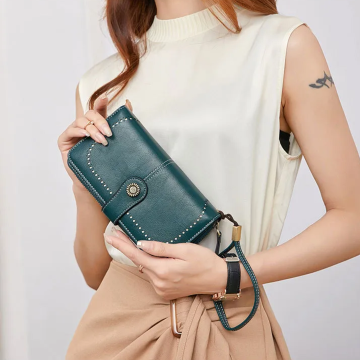 Women's must-have: stylish leather wrist wallet, RFID blocking, large capacity.