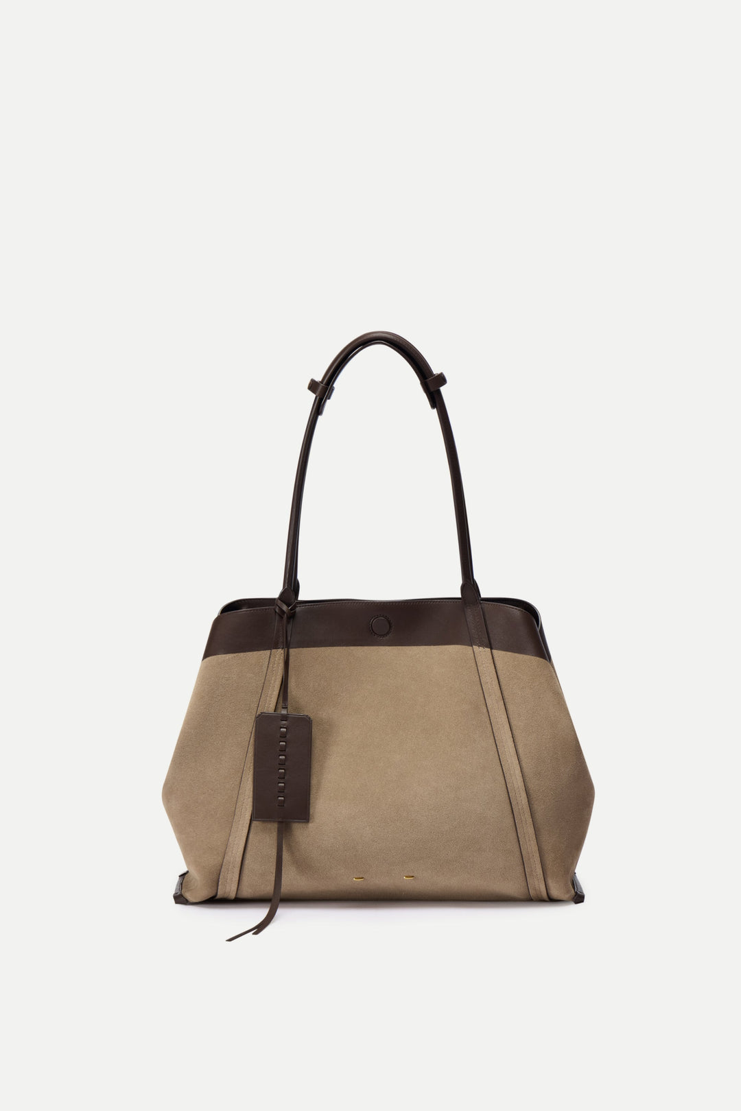 Spacious women's travel tote bag, perfect for weekend trips, daily essentials, and stylish journeys.