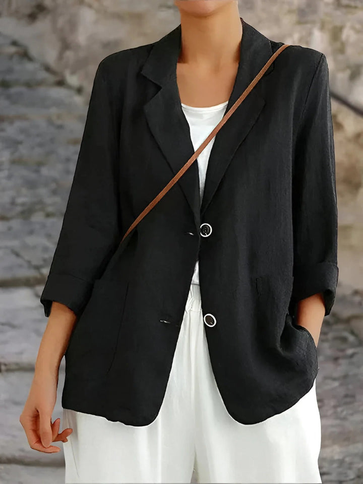 Tailored women's linen blazer in a lightweight design. This stylish, breathable jacket is ideal for spring & summer fashion.