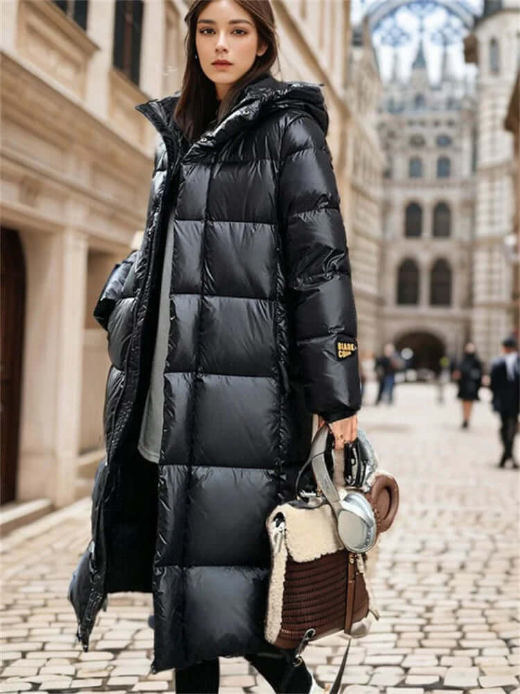 Casual women's long padded jacket, essential warm winter coat for cold weather and everyday style.
