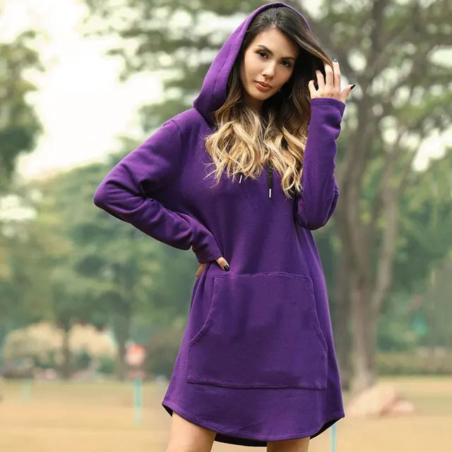 Casual women's long hoodie, perfect for stylish fall and winter layering. Cozy and warm.
