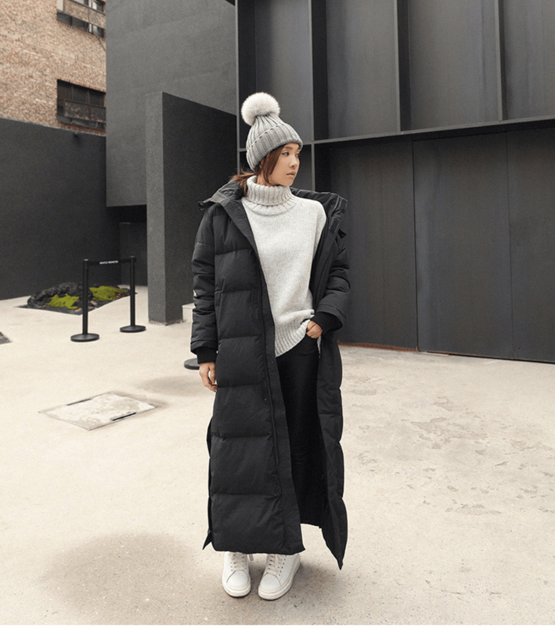 Comfortable Luna Oversized Women's Winter Parka, a stylish long jacket perfect for everyday cold weather wear.