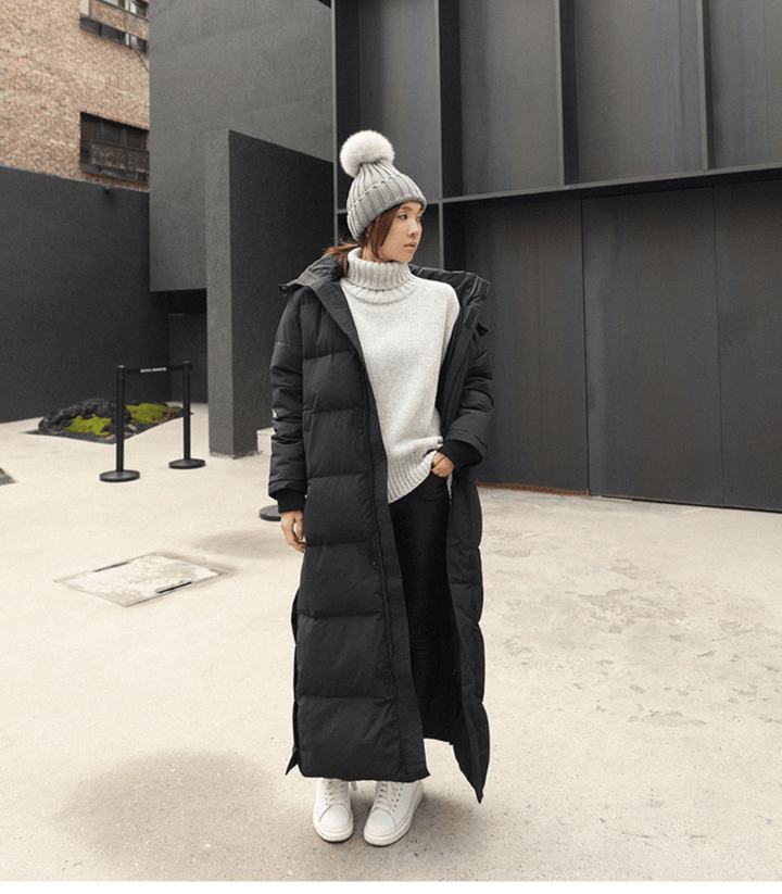 Comfortable Luna Oversized Women's Winter Parka, a stylish long jacket perfect for everyday cold weather wear.