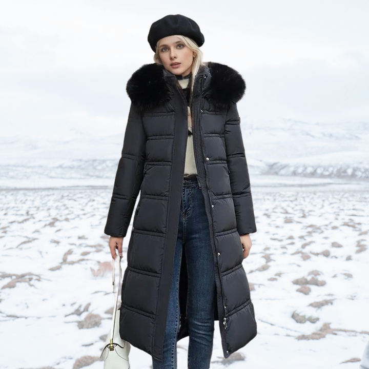 Chic women's winter coat, crafted from high-quality faux fur for a sophisticated and warm look.