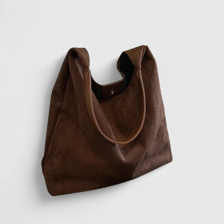 Clean design women's minimalist shoulder bag, elegant and casual, perfect everyday fashion handbag.