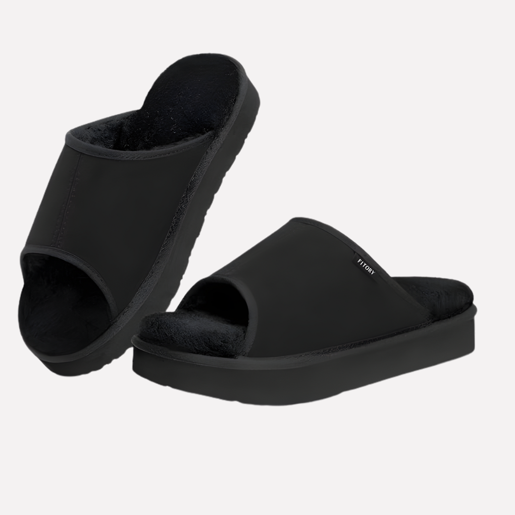 Cushioned women's open toe slippers, offering superior comfort for casual indoor-outdoor use.