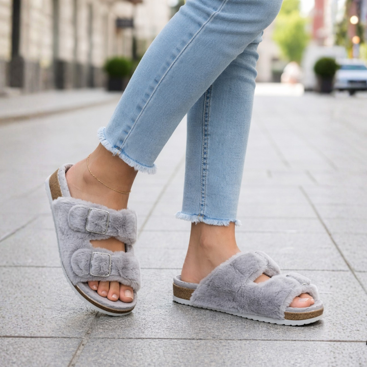 New women's open toe comfort slippers, providing stylish and cozy casual footwear.