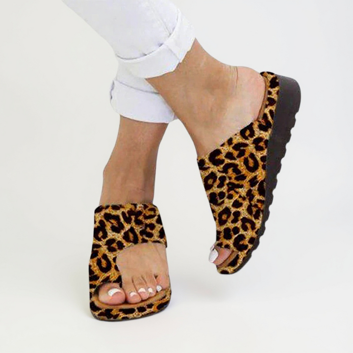 Women's bunion corrector sandals, ensuring superior foot comfort & pain relief with orthopedic arch support.