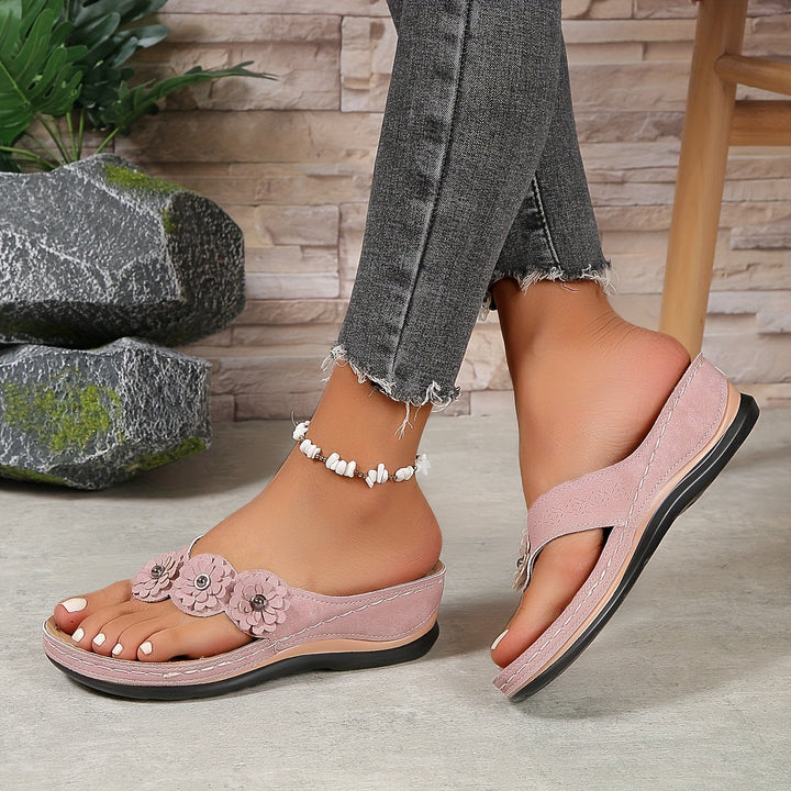 Women's elegant comfort sandals, arch support for foot pain relief & summer wear.