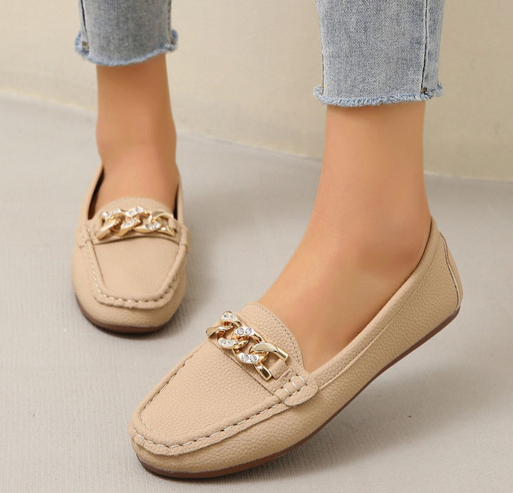 Comfortable women's orthopedic loafers with excellent arch support, ideal for walking and everyday foot support.
