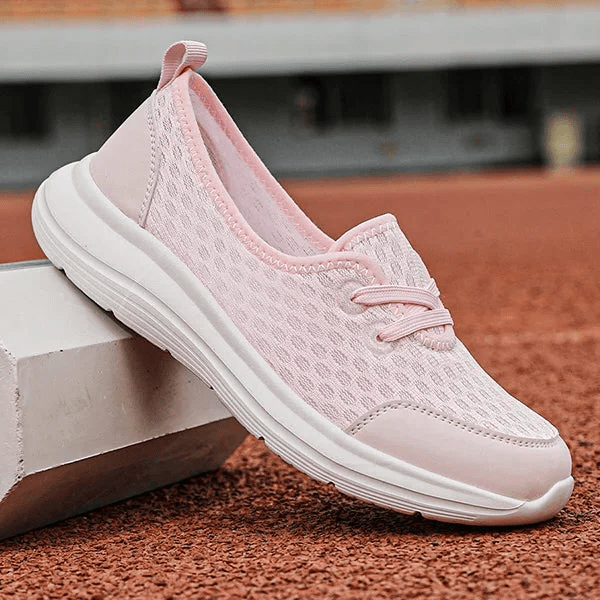 Front view: women's orthopedic comfort shoes, soft sole, arch support, breathable mesh