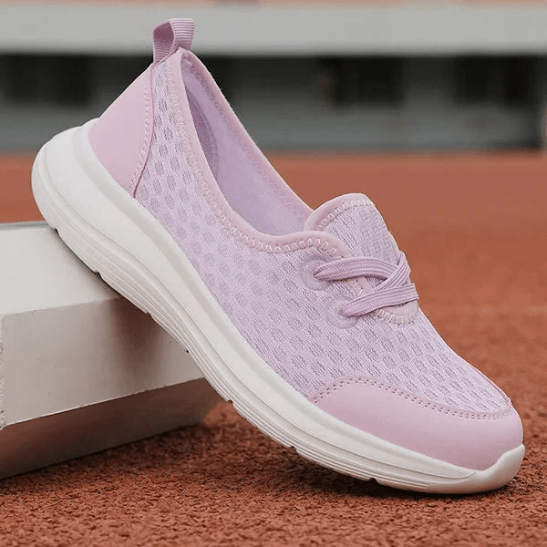 Women's breathable orthopedic shoes with soft sole, ideal for walking and casual wear
