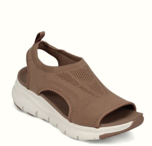 Orthopedic sandals for women, ergonomic design, featuring adjustable straps and cushioned sole.