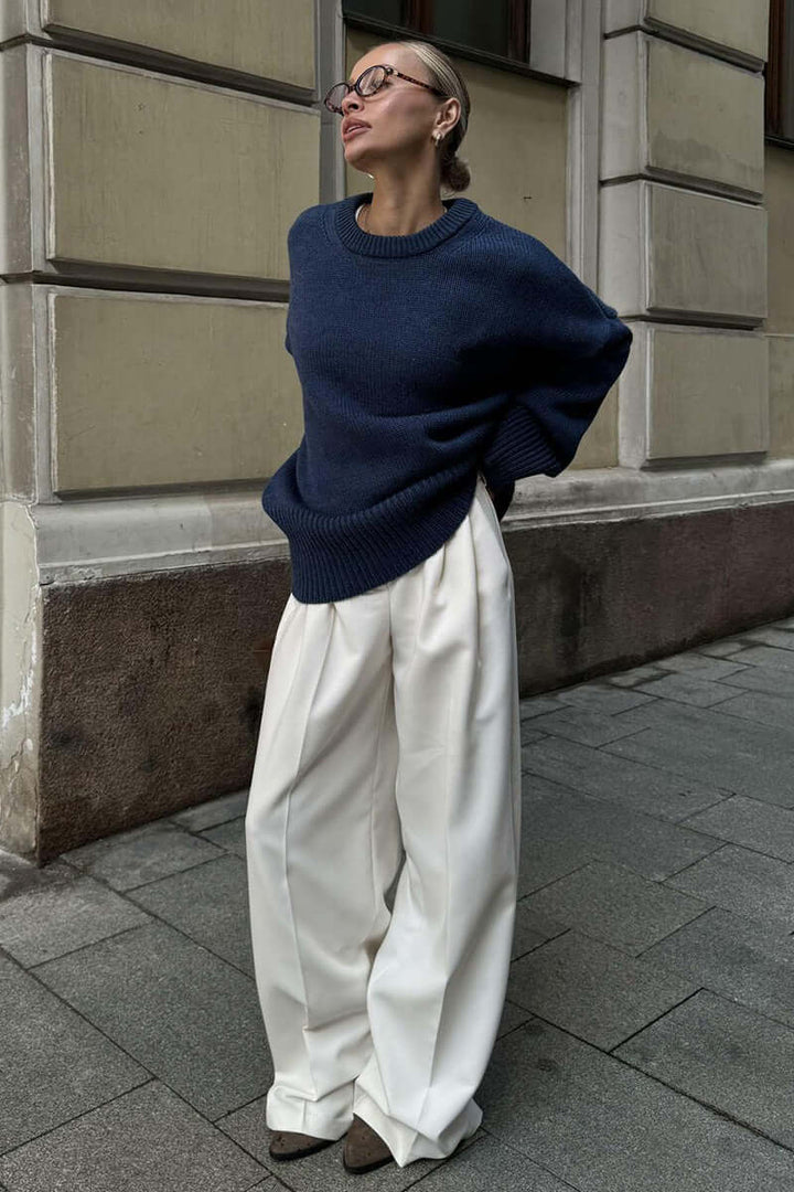 Soft oversized women's charcoal sweater, comfortable autumn knitwear.