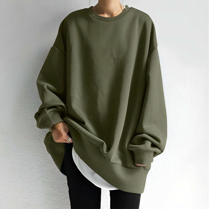 Stylish women's oversized cotton pullover sweatshirt, perfect for relaxed everyday fashion.
