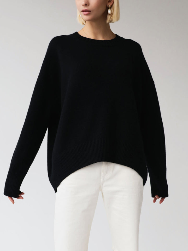Essential women's oversized crewneck sweater, designed for relaxed fit, ultimate comfort & stylish casual wear.