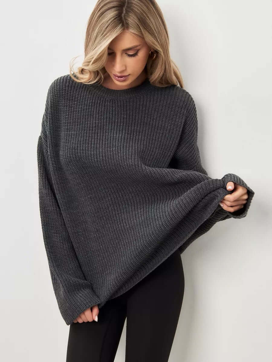 Ladies pullover, oversized knit, soft & cozy, ideal for casual wear, autumn & winter fashion.