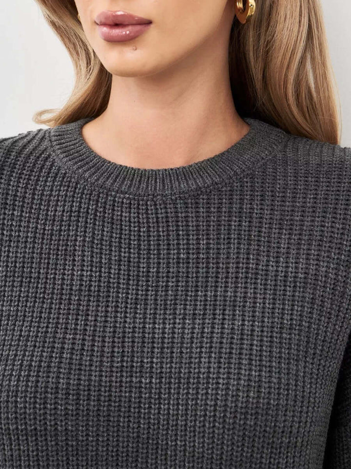Women's oversized knit jumper, casual wear, soft, crew neck, perfect for autumn & winter.