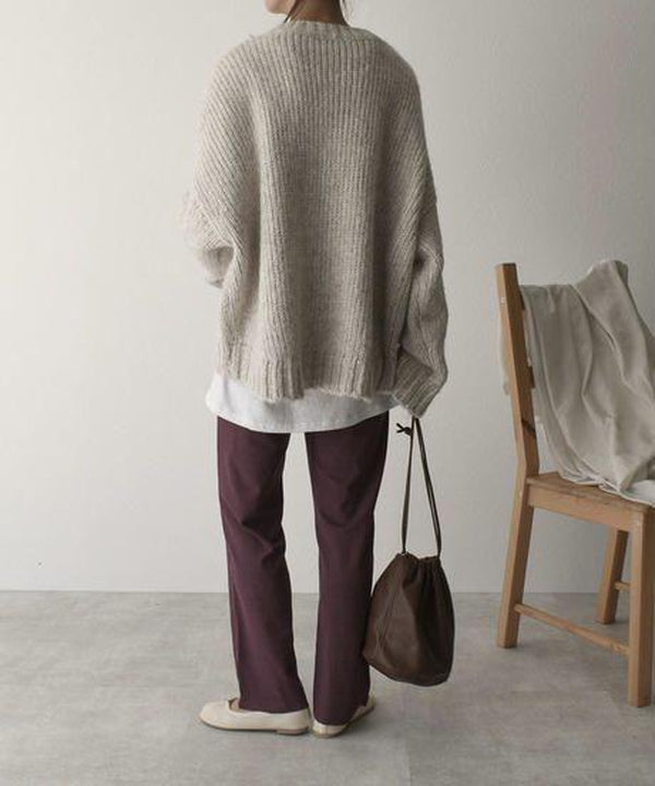 Casual chic oversized top for women, perfect everyday comfort and autumn wear.