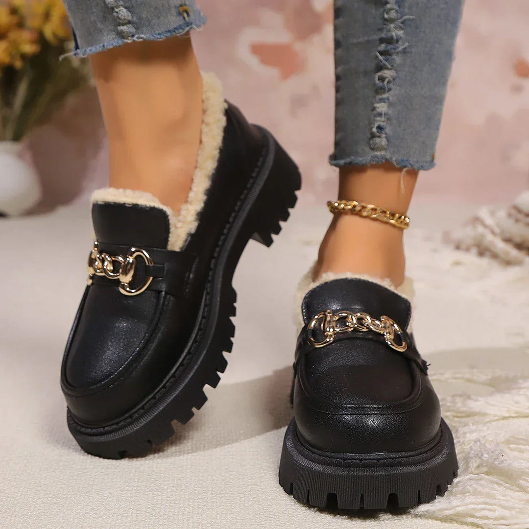 Stylish women's platform loafers. Cozy, chunky-sole slip-on shoes for comfortable fall fashion & everyday wear.