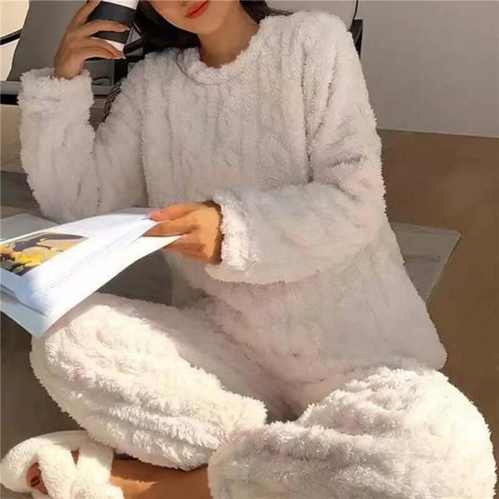 Casual women's plush fleece loungewear. A warm and soft set designed for ultimate comfort at home.