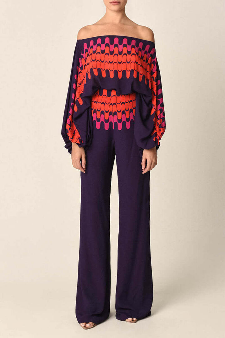 Fashionable women's two-piece set, printed off-shoulder long sleeve top & skirt.