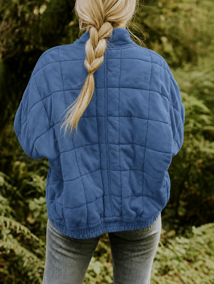 Versatile women's quilted jacket, a must-have fall outerwear piece for stylish layering & warmth.
