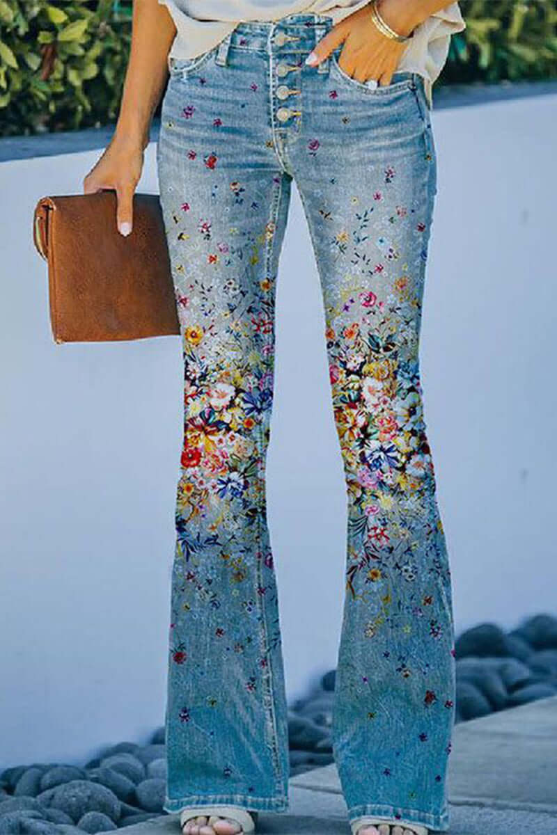 Comfortable women's regular fit denim jeans, designed with chic floral embroidery.