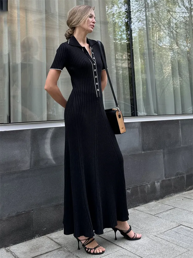 Elegant yet casual women's V-neck maxi dress with ribbed knit and charming button details.