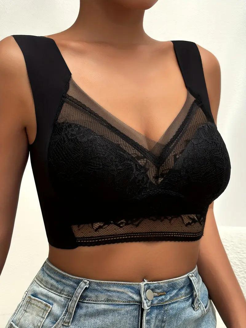 Everyday women's seamless wire-free lace bra, combining comfort, soft support, and delicate lace.