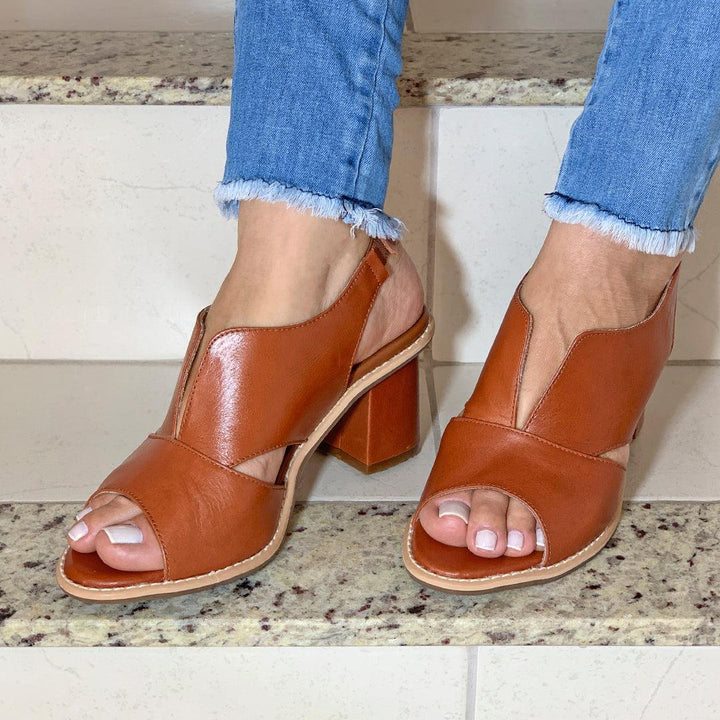 Stylish Selina women's leather heeled sandals. Perfect everyday comfort & foot support.
