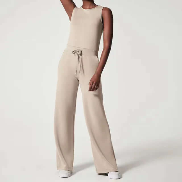 Comfortable women's wide-leg jumpsuit with a sleeveless design. Versatile for casual or elegant summer wear.