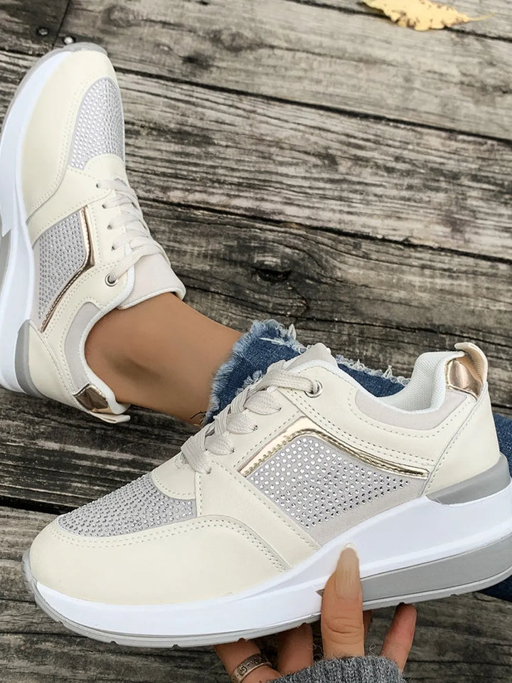 Glimmering women's platform sneakers, an eye-catching design for everyday casual fashion.