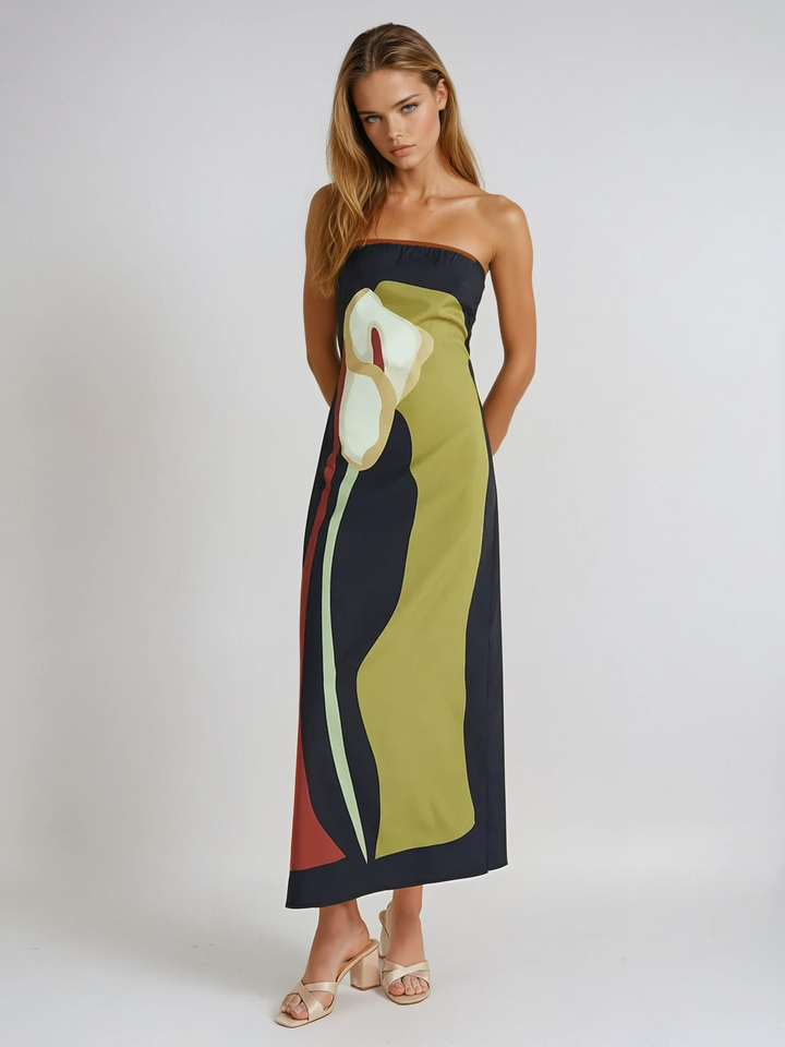 Women's strapless printed maxi dress. Ideal for summer parties, vacation, or beachwear. Flowy & elegant.