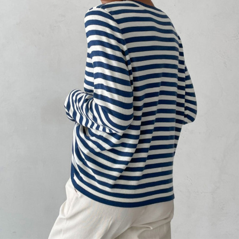 Women's long sleeve striped knit sweater. Crew neck pullover, comfortable and stylish for casual wear.