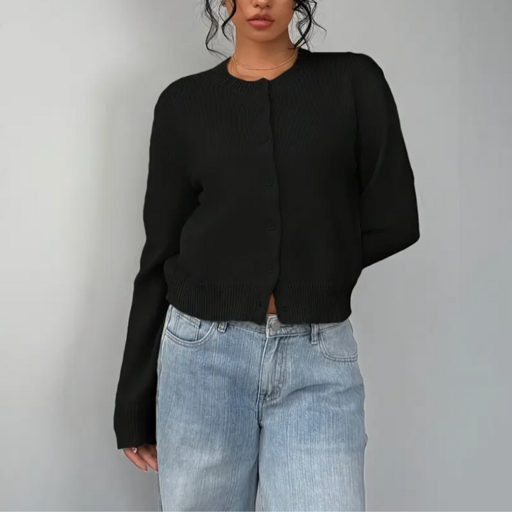 Casual chic women's cropped cardigan with ribbed details. Ideal for layering.