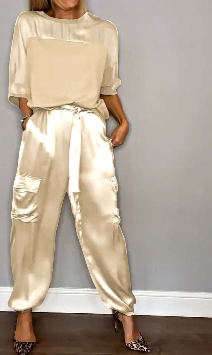 Cozy women's two-piece sleepwear set, perfect for a comfortable night's rest or casual wear.