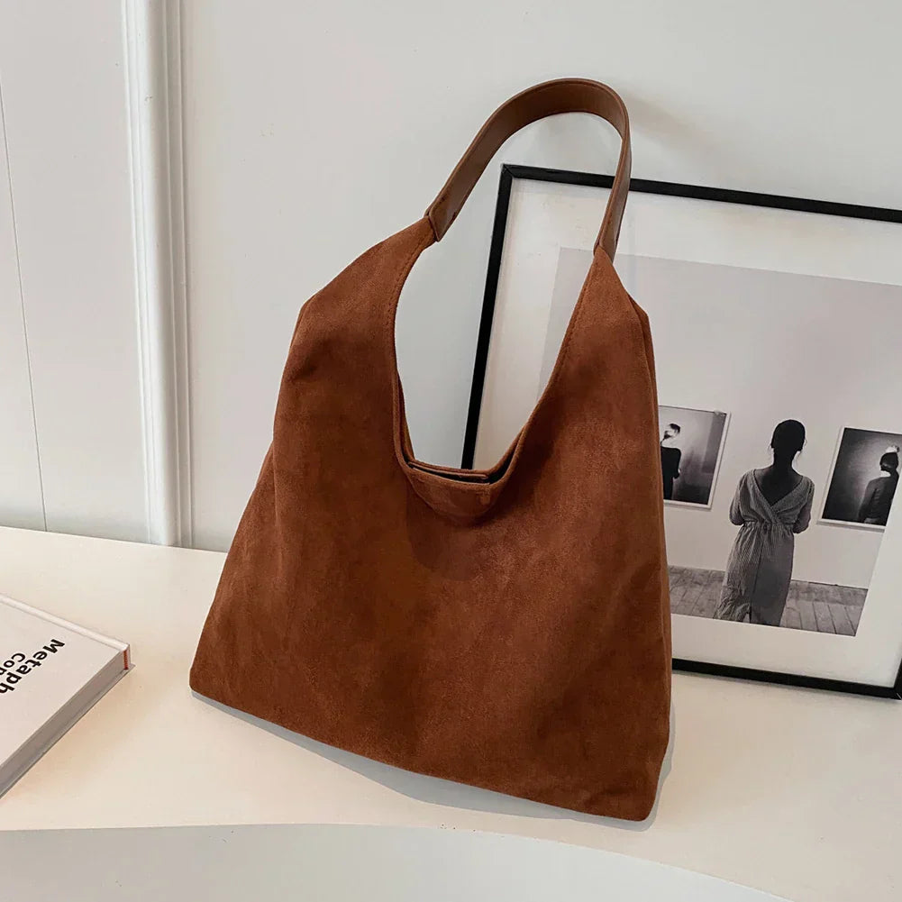 Women's versatile casual shoulder tote bag for travel & everyday essentials.