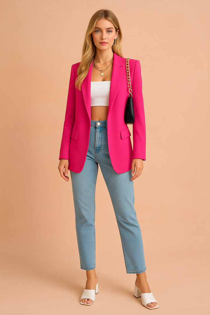 Lightweight women's jacket for a versatile, casual look. A fashion blazer for everyday comfort.